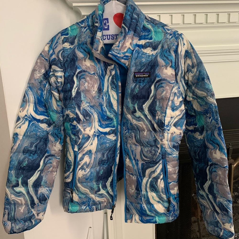 Patagonia women's down sweater jacket